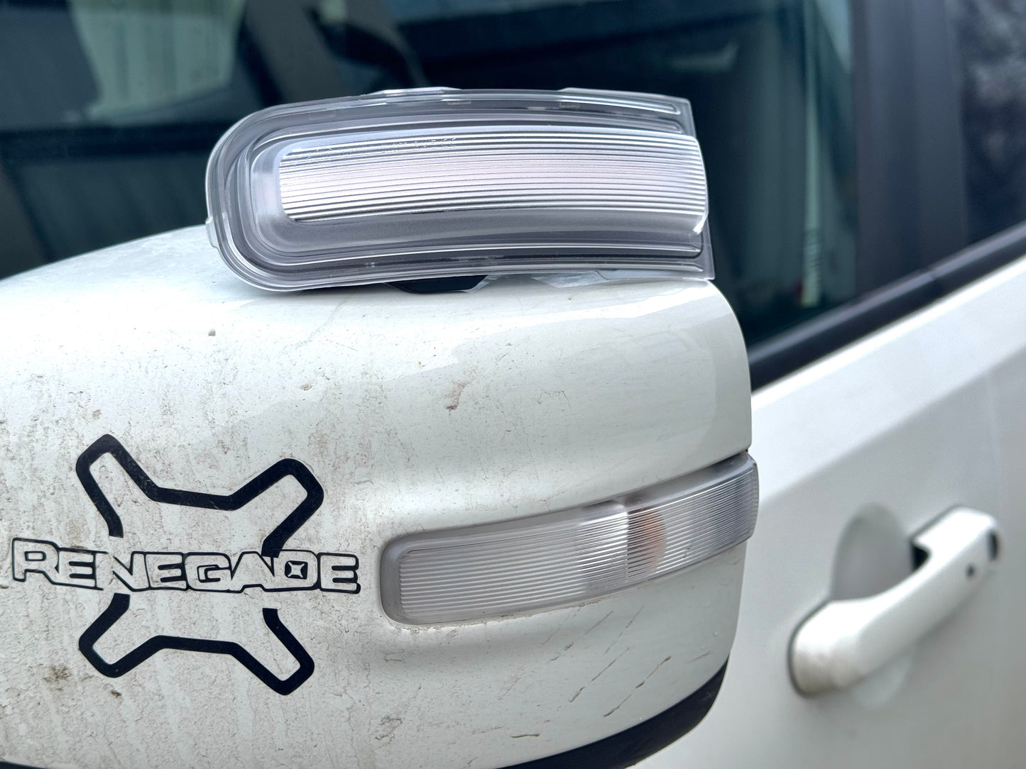 Coppia Luci a Led Freccie Specchio Bianche Jeep Renegade 2014-2023 Fanali Indicatori Direzione Istruzioni Incluse